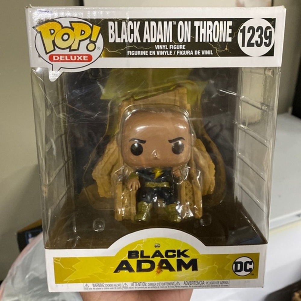 Funko‎ Pop Deluxe Black Adam On Throne Vinyl Figure